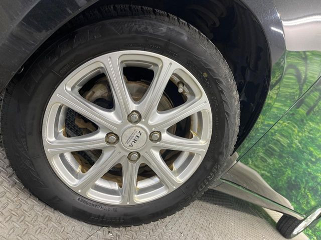 �y14�C���`�A���~�z�C�[���z�O�ςɃ}�b�`�����A���~�z�C�[���𑕒����Ă���܂��B�e��A���~�z�C�[����A�X�^�b�h���X�^�C�����戵�����Ă���܂��B���񂲑��k����������
