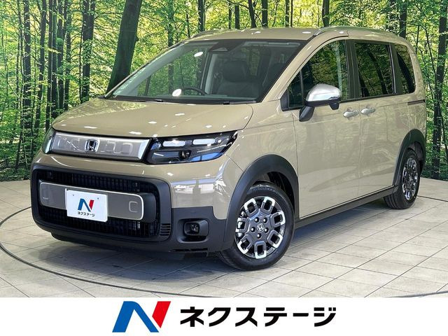 フリード(ホンダ) 1.5 e:HEV クロスター 中古車画像