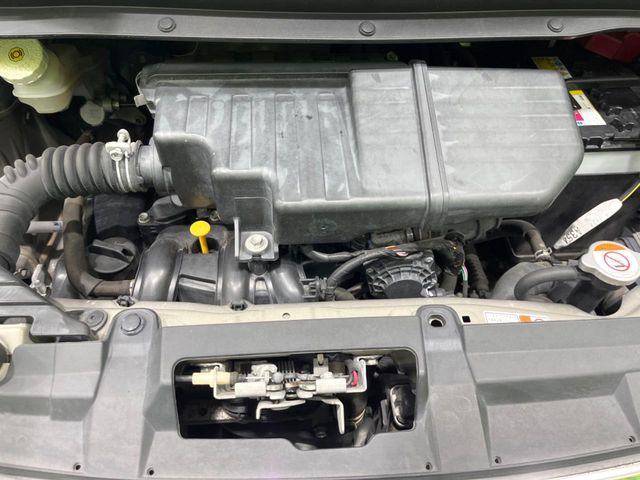 親切・丁寧な専門メカニックスタッフが応対!・車検・点検整備・事故等の修理などアフターサービスも安心。お車のカスタマイズもネクステージのサービススタッフまでご相談ください!