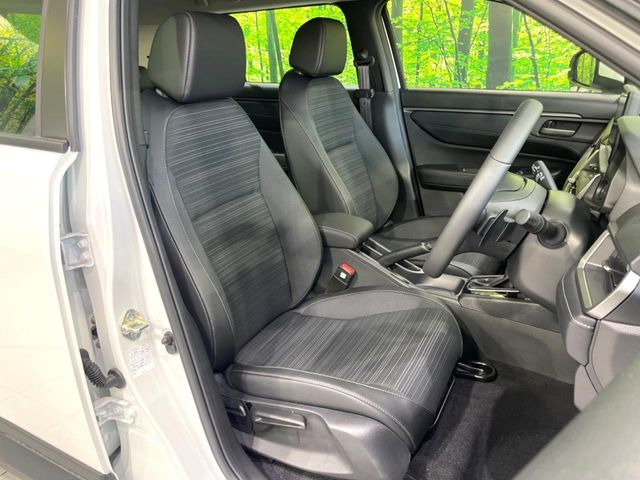 もちろん車内はキレイです♪よりクリーンな状態をキープしたいお客様には『ナノゾーンコート』がおすすめ!新型コロナウイルス対策や、除菌・消臭に効果を発揮し多くの方にご好評いただいております。