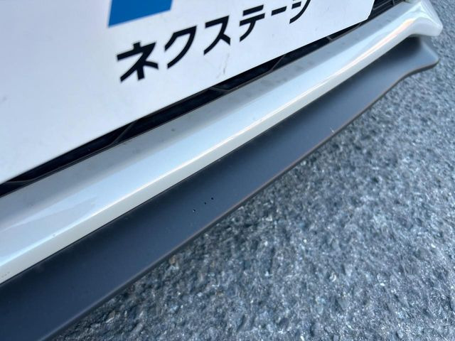 �ySTI�G�A���p�b�P�[�W�z�t�����g�E�T�C�h�E���A��STI�̃G�A���œ���B�O�ς̃X�|�[�e�B�[�����ۗ������Ă���邾���łȂ��A�������s���̋�̓o�����X���œK�����Ă���܂��B