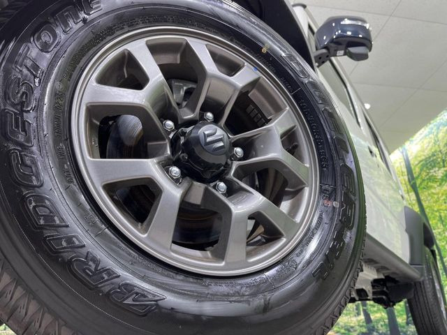 【純正15インチアルミホイール】外観にマッチした純正アルミホイールを装着しております。各種社外アルミホイールや、スタッドレスタイヤも取扱いしております。是非ご相談ください♪