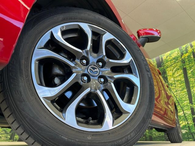 �y����16�C���`�A���~�z�C�[���z�O�ςɃ}�b�`���������A���~�z�C�[���𑕒����Ă���܂��B�e��ЊO�A���~�z�C�[����A�X�^�b�h���X�^�C�����戵�����Ă���܂��B���񂲑��k����������