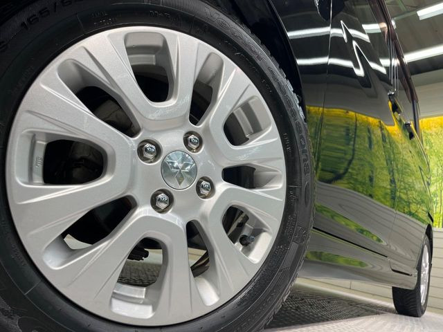 �y����15�C���`�A���~�z�C�[���z�O�ςɃ}�b�`���������A���~�z�C�[���𑕒����Ă���܂��B�e��ЊO�A���~�z�C�[����A�X�^�b�h���X�^�C�����戵�����Ă���܂��B���񂲑��k����������