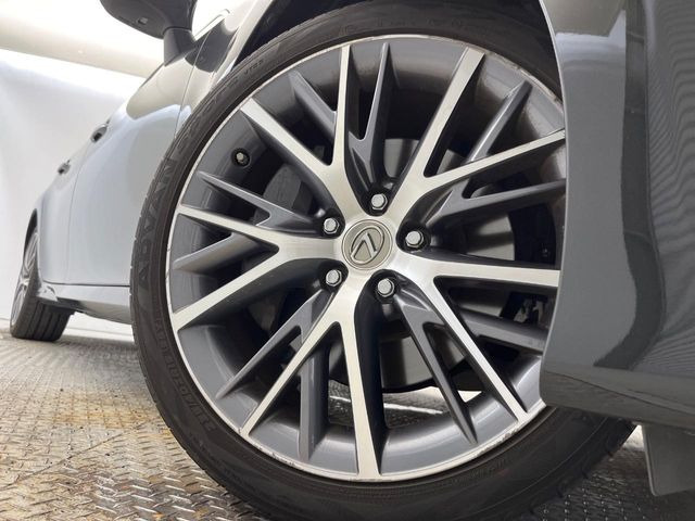 �y�����I�v�V����19�C���`�A���~�z�C�[���z�����I�v�V�����z�C�[���𑕒��B���s���\�̌���ɉ����A�O�ς����X�^�C���b�V���ɂȂ��Ă��܂��B