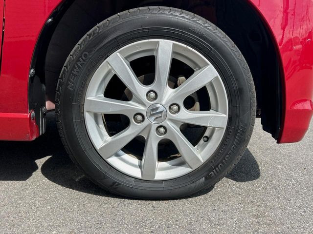 �y����14�C���`�A���~�z�C�[���z�O�ςɃ}�b�`���������A���~�z�C�[���𑕒����Ă���܂��B�e��ЊO�A���~�z�C�[����A�X�^�b�h���X�^�C�����戵�����Ă���܂��B���񂲑��k����������