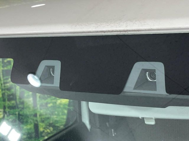 【スズキ セーフティサポート】走行中に前方の車両等を認識し、衝突しそうな時は警報とブレーキで衝突回避と被害軽減をアシスト。より安全にドライブをお楽しみいただけます。