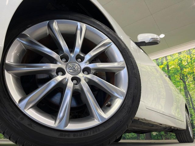 �y18�C���`�A���~�z�C�[���z�O�ςɃ}�b�`�����A���~�z�C�[���𑕒����Ă���܂��B�e��A���~�z�C�[����A�X�^�b�h���X�^�C�����戵�����Ă���܂��B���񂲑��k����������