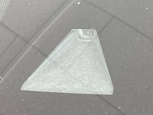 【トヨタセーフティセンス】走行中に前方の車両等を認識し、衝突しそうな時は警報とブレーキで衝突回避と被害軽減をアシスト。より安全にドライブをお楽しみいただけます。