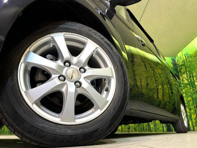 �y15�C���`�A���~�z�C�[���z�O�ςɃ}�b�`�����A���~�z�C�[���𑕒����Ă���܂��B�e��A���~�z�C�[����A�X�^�b�h���X�^�C�����戵�����Ă���܂��B���񂲑��k����������
