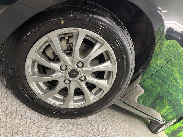 �y14�C���`�A���~�z�C�[���z�O�ςɃ}�b�`�����A���~�z�C�[���𑕒����Ă���܂��B�e��A���~�z�C�[����A�X�^�b�h���X�^�C�����戵�����Ă���܂��B���񂲑��k����������