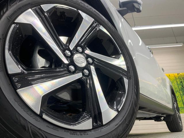 �y�����A���~�z�C�[���z�f�U�C�����̍��������A���~�z�C�[���𑕒����Ă���܂��B�e��ЊO�A���~�z�C�[����A�X�^�b�h���X�^�C�����戵�����Ă���܂��B���񂲑��k����������