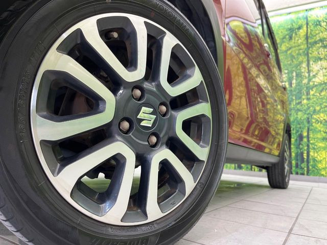 �y����15�C���`�A���~�z�C�[���z�O�ςɃ}�b�`���������A���~�z�C�[���𑕒����Ă���܂��B�e��ЊO�A���~�z�C�[����A�X�^�b�h���X�^�C�����戵�����Ă���܂��B���񂲑��k����������