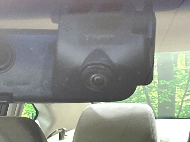 【ドライブレコーダー】ドライブレコーダー装備!走行中はもちろん、あおり運転や事故に遭遇した際、映像で記録し、万一のリスクに備えます。※記録用SDカードはお客様ご自身でご準備いただく必要があります。