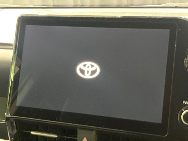 【10.5インチ ディスプレイオーディオ】大画面のディスプレイはAppleCarPlayやAndroidAutoが利用可能。大きな画面でスマホナビアプリ等が利用いただけます♪