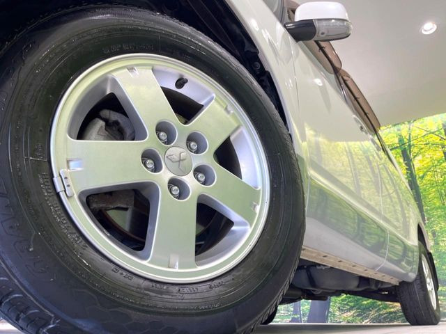 �y����16�C���`�A���~�z�C�[���z�O�ςɃ}�b�`���������A���~�z�C�[���𑕒����Ă���܂��B�e��ЊO�A���~�z�C�[����A�X�^�b�h���X�^�C�����戵�����Ă���܂��B���񂲑��k����������