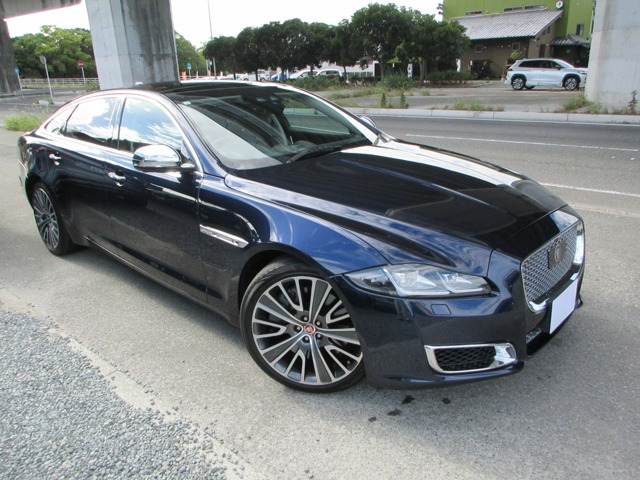 XJ(ジャガー) XJ オートバイオグラフィー ロング ホイールベース　リアエンターテイメント 中古車画像