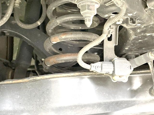 下回りの劣化予防の為の防錆加工の施工も承っております。降雪地域はもちろん、沿岸部にお住いの方や、趣味でマリン・ウィンタースポーツをされる方に大変好評いただいております。