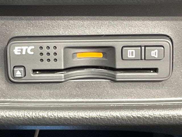 【ETC】高速道路の料金所をストレスなく通過!話題のスポットやサービスエリアに多い「スマートIC」利用時は必須のアイテムです。当店でセットアップを実施、ご納車当日からすぐにご利用いただけます!