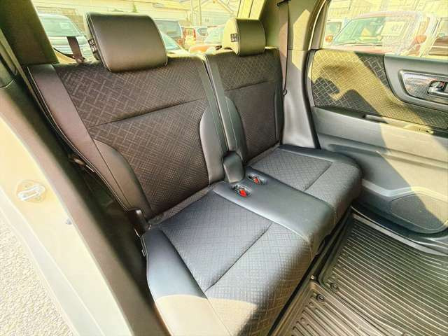 ���Ђł͌��I�������Ԃ𖈌���ʂɎd������s�Ȃ��A�����߂₷�����i�ł��񋟂��Ă���܂���