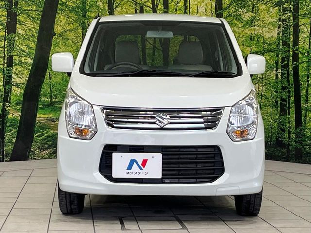 弊社では、全車『修復歴なし』のお車のみ取り扱っております。専任バイヤーによる厳選した仕入れの後、入庫後の車両チェックを行い、ネクステージが認定した高品質な中古車をご提供しております。