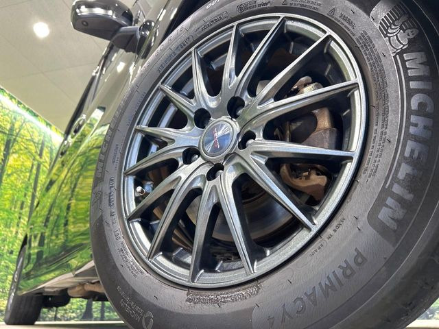 �y16�C���`�A���~�z�C�[���z�O�ςɃ}�b�`�����A���~�z�C�[���𑕒����Ă���܂��B�e��A���~�z�C�[����A�X�^�b�h���X�^�C�����戵�����Ă���܂��B���񂲑��k����������