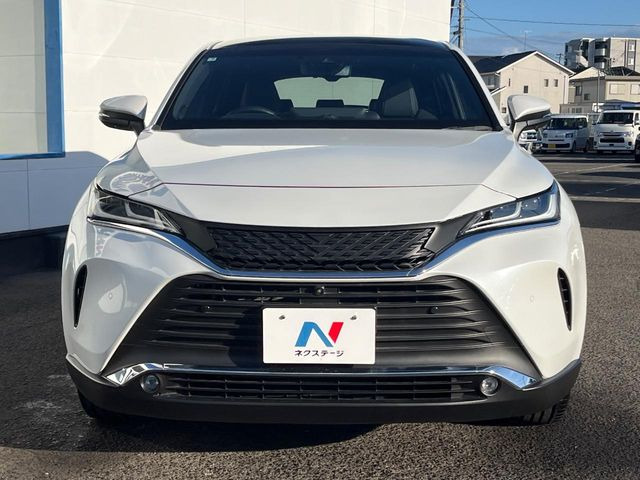 弊社では、全車『修復歴なし』のお車のみ取り扱っております。専任バイヤーによる厳選した仕入れの後、入庫後の車両チェックを行い、ネクステージが認定した高品質な中古車をご提供しております。