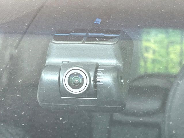 【ドライブレコーダー】ドライブレコーダー装備!走行中はもちろん、あおり運転や事故に遭遇した際、映像で記録し、万一のリスクに備えます。※記録用SDカードはお客様ご自身でご準備いただく必要があります。
