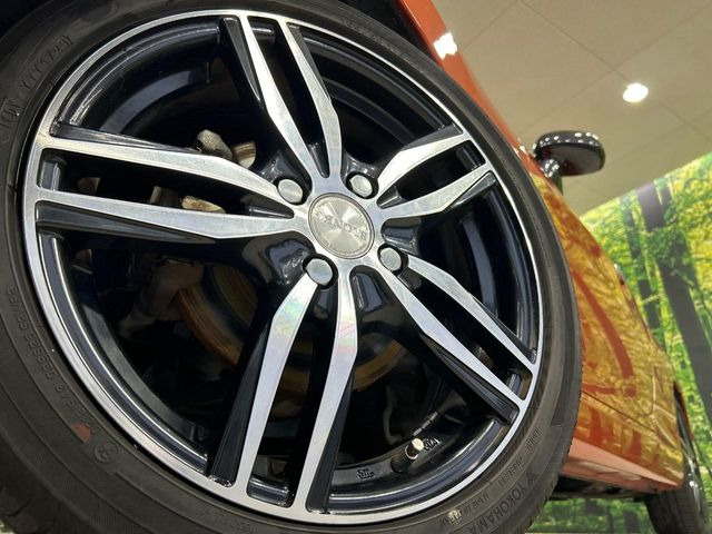 �y16�C���`�A���~�z�C�[���z�O�ςɃ}�b�`�����A���~�z�C�[���𑕒����Ă���܂��B�e��A���~�z�C�[����A�X�^�b�h���X�^�C�����戵�����Ă���܂��B���񂲑��k����������