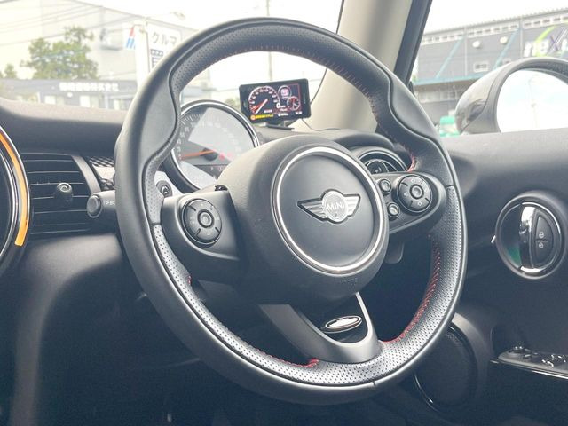 ●ハンドル部のスレも少なく、きれいな状態を維持しております。各スイッチ部の動作も確認済みです。