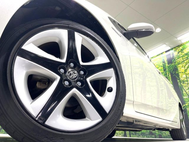 �y����17�C���`�A���~�z�C�[���z�O�ςɃ}�b�`���������A���~�z�C�[���𑕒����Ă���܂��B�e��ЊO�A���~�z�C�[����A�X�^�b�h���X�^�C�����戵�����Ă���܂��B���񂲑��k����������