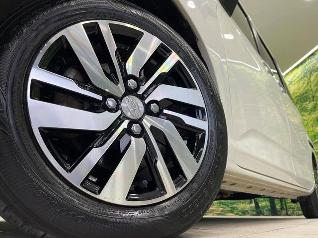 �y����14�C���`�A���~�z�C�[���z�O�ςɃ}�b�`���������A���~�z�C�[���𑕒����Ă���܂��B�e��ЊO�A���~�z�C�[����A�X�^�b�h���X�^�C�����戵�����Ă���܂��B���񂲑��k����������