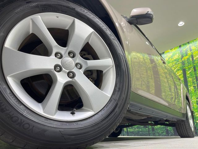 �y����17�C���`�A���~�z�C�[���z�O�ςɃ}�b�`���������A���~�z�C�[���𑕒����Ă���܂��B�e��ЊO�A���~�z�C�[����A�X�^�b�h���X�^�C�����戵�����Ă���܂��B���񂲑��k����������