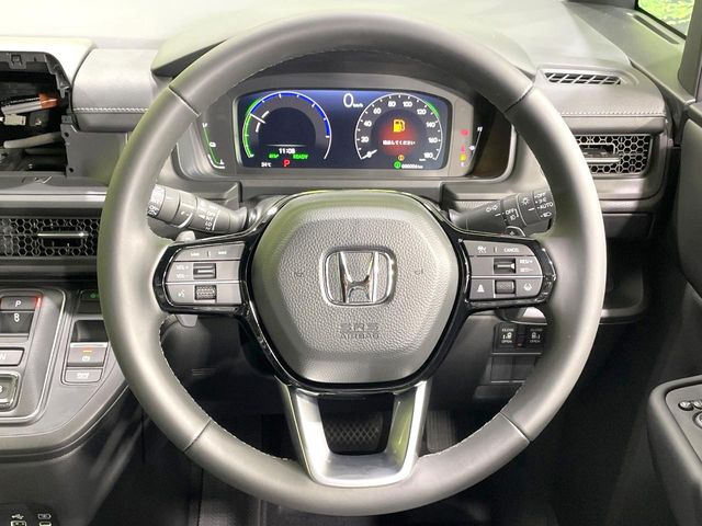 �y�X�e�A�����O�X�C�b�`�z�^�]���A�O������ڐ������炷���ƂȂ��A�I�[�f�B�I���̑��삪�\�ȕ֗��@�\!���S&���K�ȃh���C�u�����o���Ă���܂���