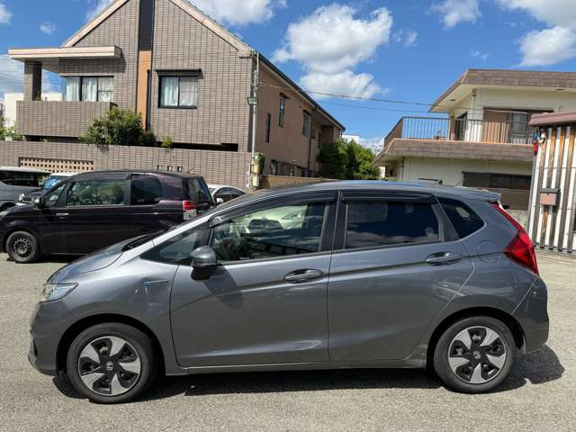 当店のお車は全車安心保証付!!指定工場、板金工場完備しています!!