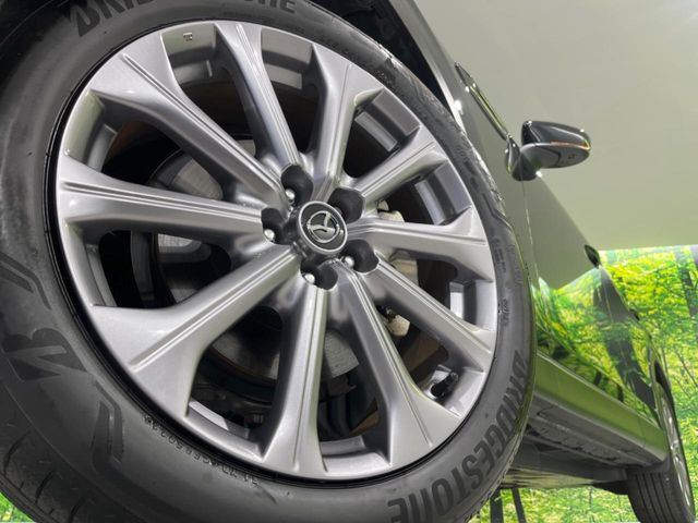 �y����20�C���`�A���~�z�C�[���z�O�ςɃ}�b�`���������A���~�z�C�[���𑕒����Ă���܂��B�e��ЊO�A���~�z�C�[����A�X�^�b�h���X�^�C�����戵�����Ă���܂��B���񂲑��k����������