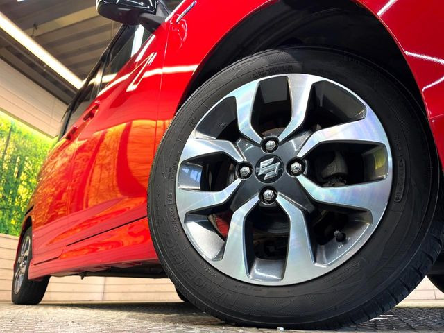 �y����15�C���`�A���~�z�C�[���z�O�ςɃ}�b�`���������A���~�z�C�[���𑕒����Ă���܂��B�e��ЊO�A���~�z�C�[����A�X�^�b�h���X�^�C�����戵�����Ă���܂��B���񂲑��k����������