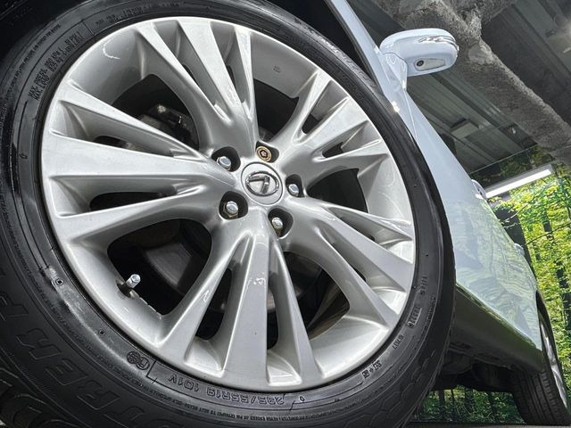 �y�����I�v�V����19�C���`�A���~�z�C�[���z�����I�v�V�����z�C�[���𑕒��B���s���\�̌���ɉ����A�O�ς����X�^�C���b�V���ɂȂ��Ă��܂��B