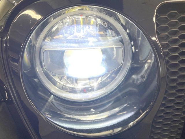 ��LED�w�b�h���C�g:��ԑ��s�����ǍD�Ȏ��E���m�ۂ����S���ĉ^�]�ł��鍂�P�xLED�w�b�h���C�g�𑕔�!�_�����x�������A����d�͂��}�����Ă��܂��B