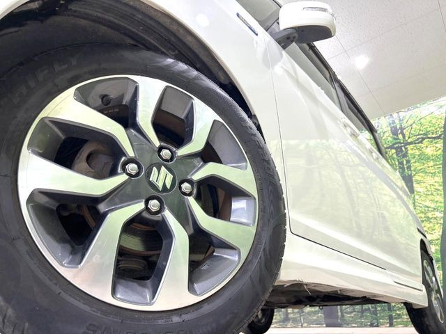 �y����15�C���`�A���~�z�C�[���z�O�ςɃ}�b�`���������A���~�z�C�[���𑕒����Ă���܂��B�e��ЊO�A���~�z�C�[����A�X�^�b�h���X�^�C�����戵�����Ă���܂��B���񂲑��k����������