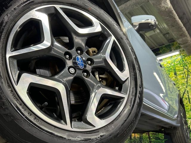 �y����18�C���`�A���~�z�C�[���z�O�ςɃ}�b�`���������A���~�z�C�[���𑕒����Ă���܂��B�e��ЊO�A���~�z�C�[����A�X�^�b�h���X�^�C�����戵�����Ă���܂��B���񂲑��k����������