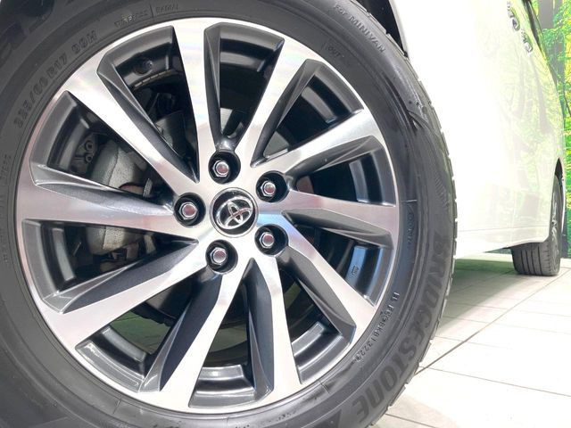 �y����17�C���`�A���~�z�C�[���z�O�ςɃ}�b�`���������A���~�z�C�[���𑕒����Ă���܂��B�e��ЊO�A���~�z�C�[����A�X�^�b�h���X�^�C�����戵�����Ă���܂��B���񂲑��k����������
