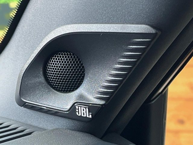 �yJBL�T�E���h�V�X�e���t�������i�r�z�[���̃i�r�@�\�͂������A���x�ȃ`���[�j���O�\�͂����ڂ���Ă���A�������ȉ��y�����y���݂��������܂���
