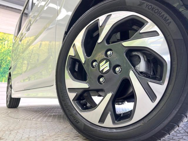 �y�����A���~�z�C�[���z�O�ςɃ}�b�`���������A���~�z�C�[���𑕒����Ă���܂��B�e��ЊO�A���~�z�C�[����A�X�^�b�h���X�^�C�����戵�����Ă���܂��B���񂲑��k����������