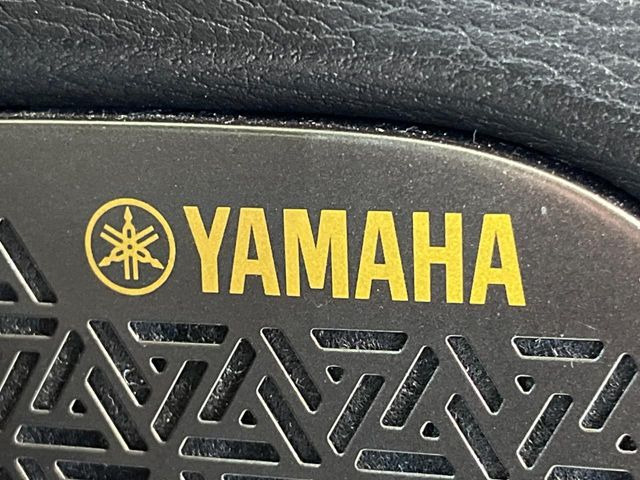 �yYAMAHA�T�E���h�V�X�e���z���[�J�[�I�v�V�����̍��i�ʃT�E���h�V�X�e���𓋍ځB��p�̃`���[�j���O���{���ꂽ�召�l�X�ȃX�s�[�J�[����ǎ��ȃT�E���h���t�ł��A�Տꊴ���ӂ�鉹����Ԃ����o���܂��B