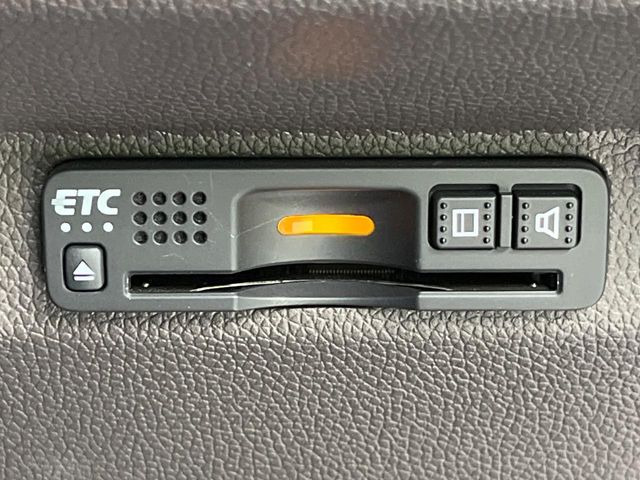 【ETC】高速道路の料金所をストレスなく通過!話題のスポットやサービスエリアに多い「スマートIC」利用時は必須のアイテムです。当店でセットアップを実施、ご納車当日からすぐにご利用いただけます!