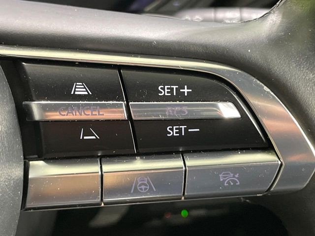 �yi-ACTIVESENSE�z���s���ɑO���̎ԗ�����F�����A�Փ˂������Ȏ��͌x��ƃu���[�L�ŏՓˉ���Ɣ�Q�y�����A�V�X�g�B�����S�Ƀh���C�u�����y���݂��������܂��B