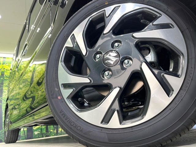 �y����15�C���`�A���~�z�C�[���z�O�ςɃ}�b�`���������A���~�z�C�[���𑕒����Ă���܂��B�e��ЊO�A���~�z�C�[����A�X�^�b�h���X�^�C�����戵�����Ă���܂��B���񂲑��k������