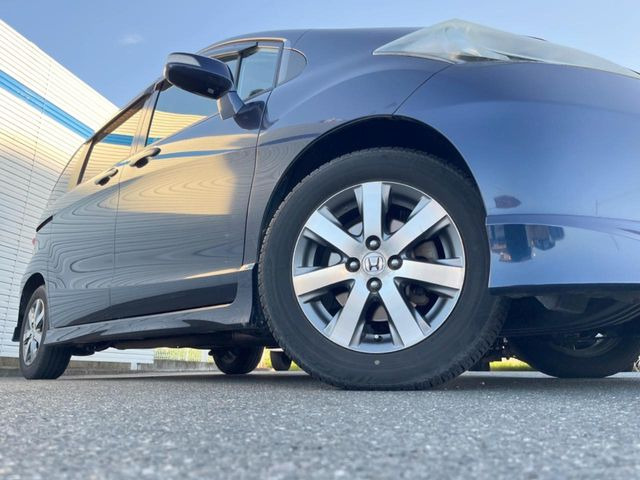 �y�����A���~�z�C�[���z�O�ςɃ}�b�`���������A���~�z�C�[���𑕒����Ă���܂��B�e��ЊO�A���~�z�C�[����A�X�^�b�h���X�^�C�����戵�����Ă���܂��B���񂲑��k����������