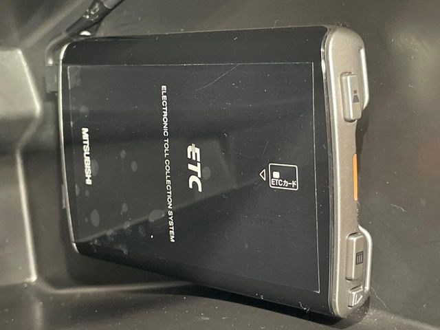 【ETC】高速道路の料金所をストレスなく通過!話題のスポットやサービスエリアに多い「スマートIC」利用時は必須のアイテムです。当店でセットアップを実施、ご納車当日からすぐにご利用いただけます!